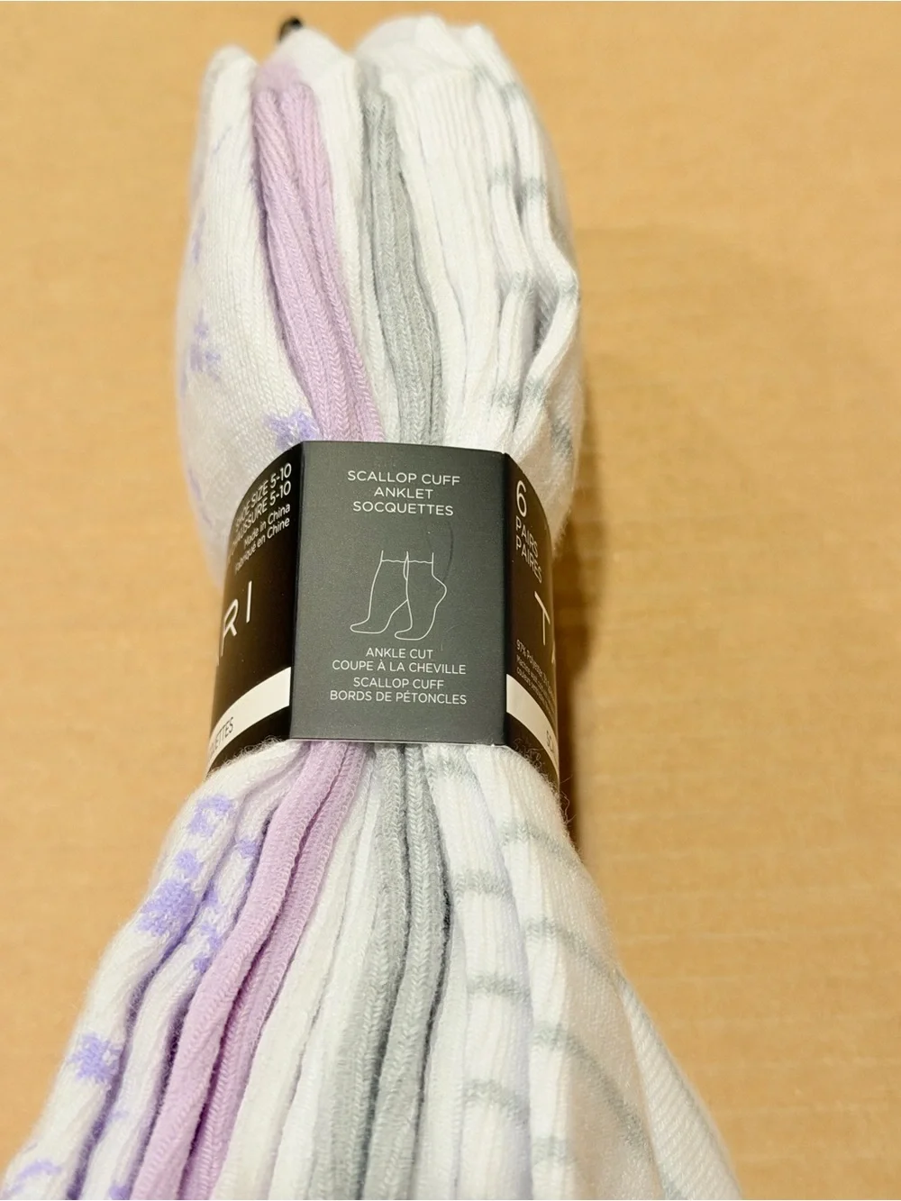 Tahari Women’s Assorted Ankle Socks Lupine/ Lavender/ White/ Grey Size 6 Pairs